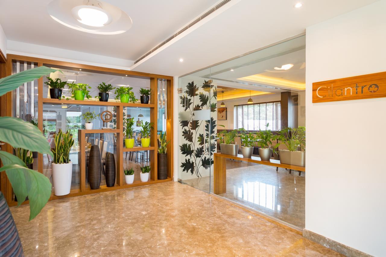 Sugar Business Hotel Kochi Exterior photo